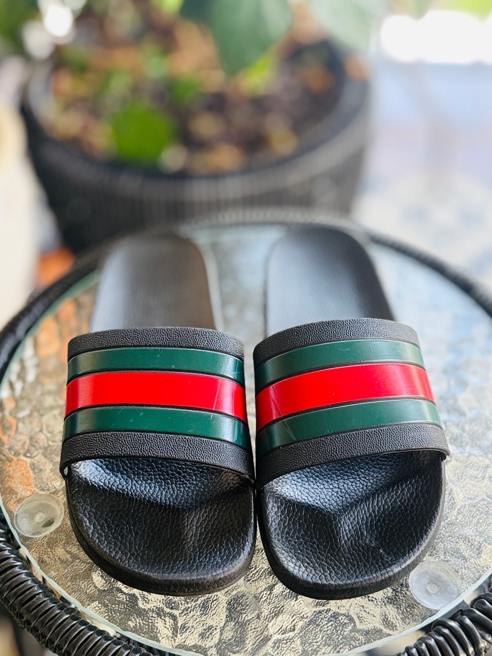 Gucci Pursuit Web Stripe Rubber Slides Sandals Black Red Green Men’s Size 9.5